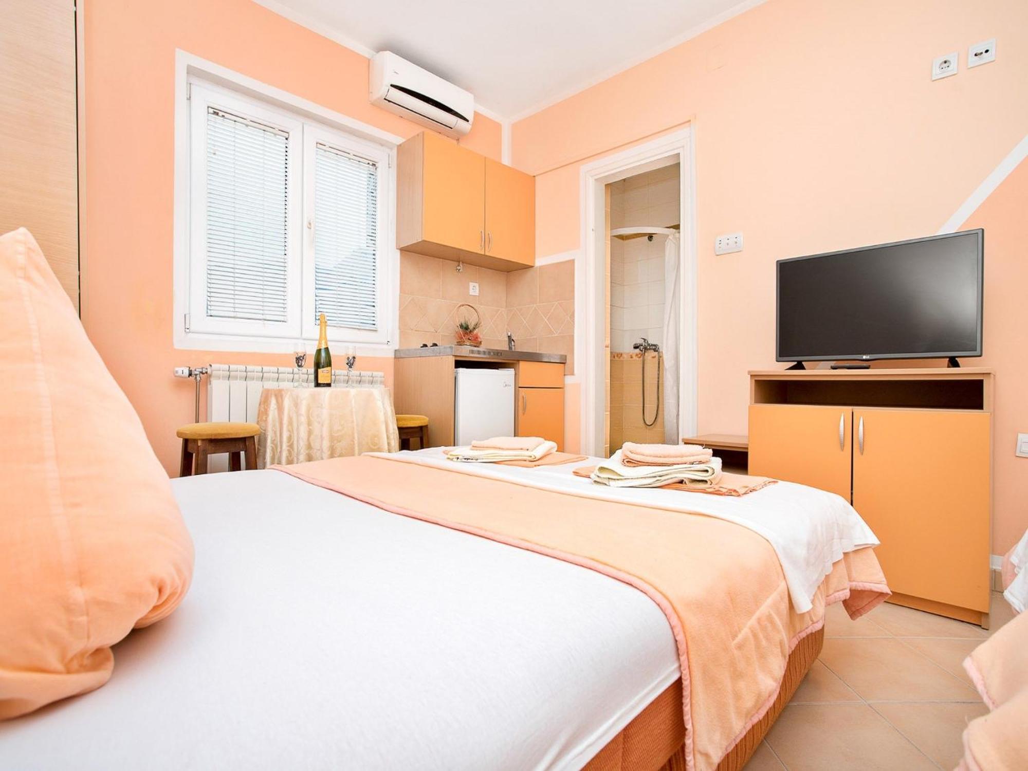 Apartments Mik5 - Famous Beach Jaz Budva Rom bilde