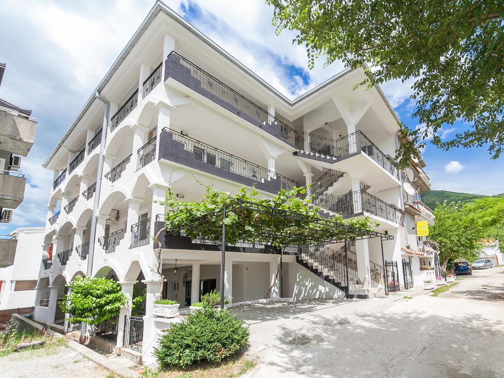Apartments Mik5 - Famous Beach Jaz Budva Eksteriør bilde